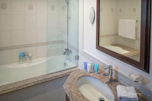 Dream Inn - Los Palma's Beachfront Villa