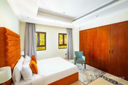 Villa Lux - The Dubai Paradise Palace