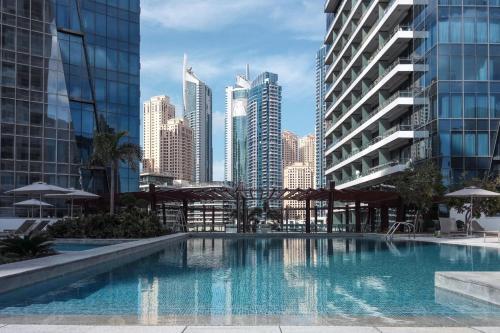 Guestready Silverene Tower Apartment With Marina Views!