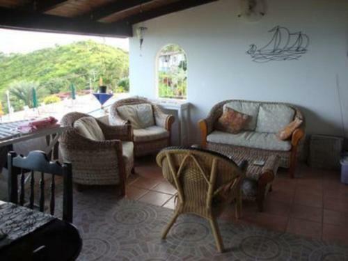 Attractive 2-bed Apartment Stunning Sea View