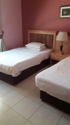 Oasis Hotel Apartment