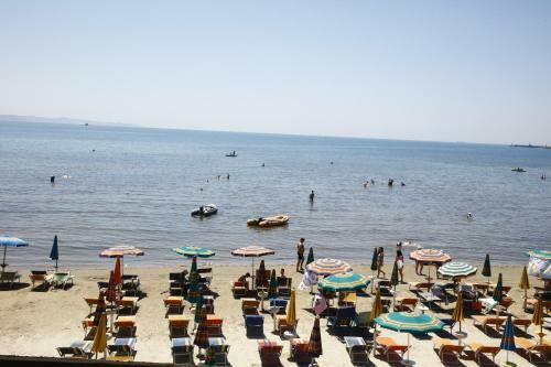 Hotel Tirona