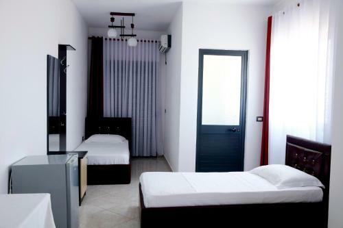 Hotel Tirona