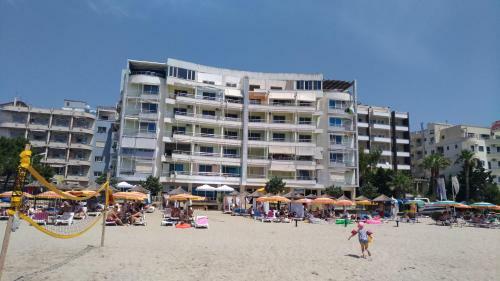 Arol Apartments 4