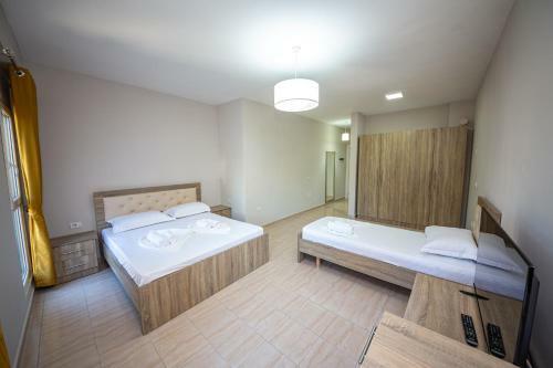 Ponari S Hotel