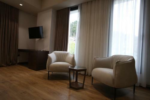 Portik Hotel