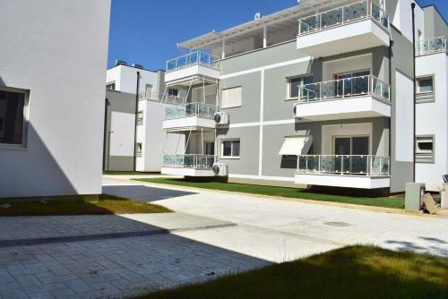 Perla Grey Apartment - 191