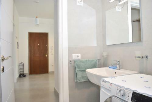 Perla Grey Apartment - 191
