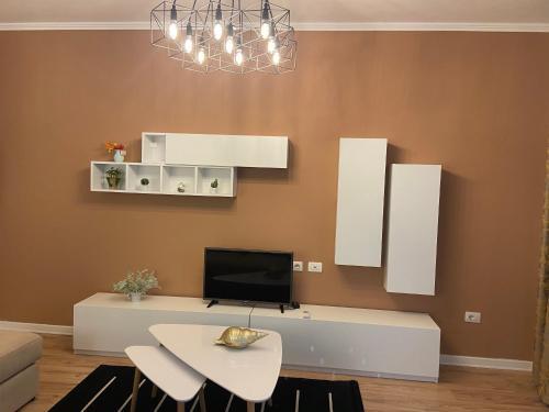 City Center& Sea View Apartment