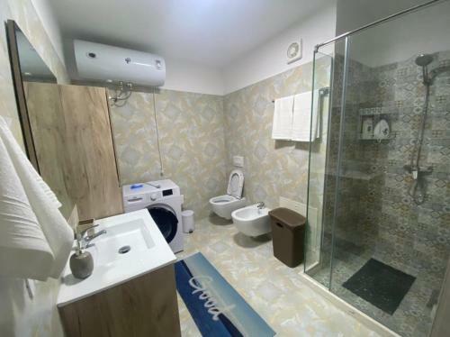 City Center& Sea View Apartment