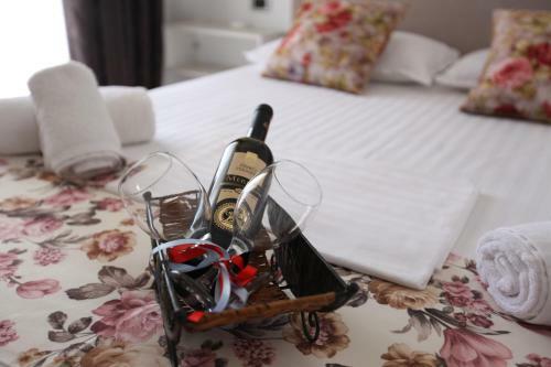 Hostal Room In Bb - Hotel Horizont - Fusha Room 05