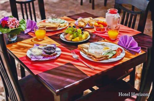 Hostal Room In Bb - Hotel Horizont - Fusha Room 05