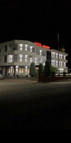 Hotel Holiday