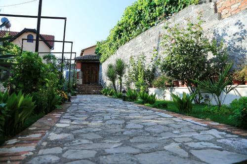 Kaloshi Villa