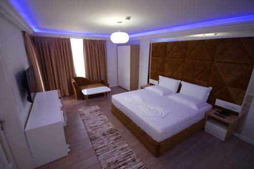 Eljos Hotel