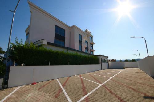 Eljos Hotel