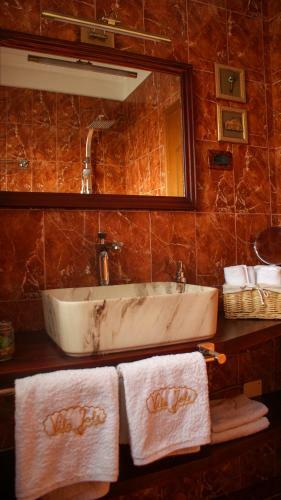 Hostal Vila Jole
