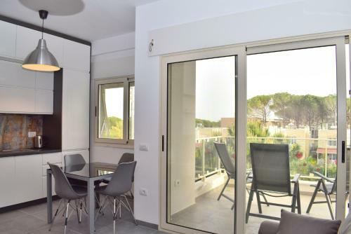 Glam Apartment - 164