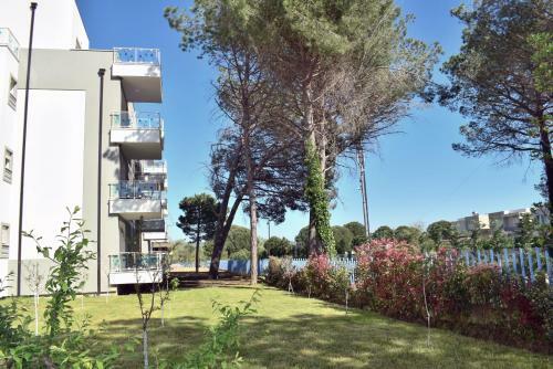 Glam Apartment - 164