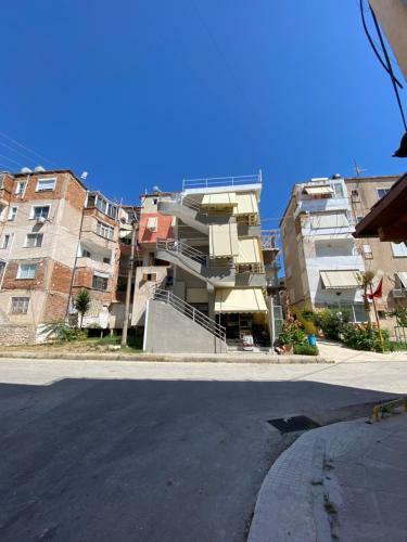 Ladi Guest House