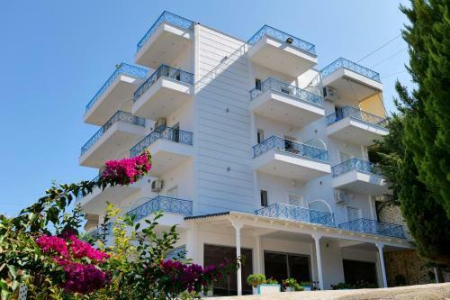 Sea View Apartment In Saranda
