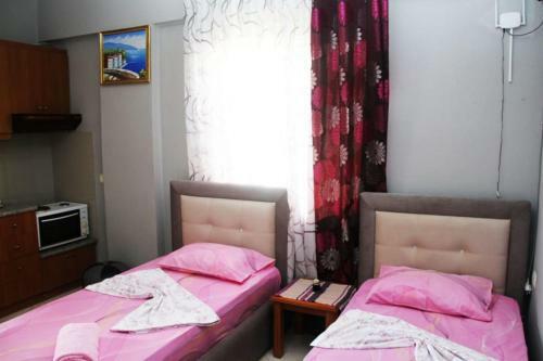 Eduart Apartments