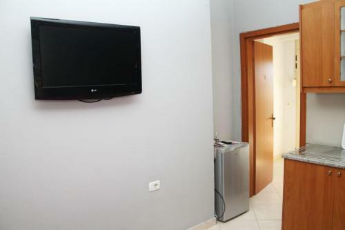 Eduart Apartments
