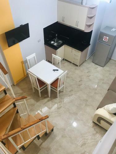 Crown Deluxe Apartments