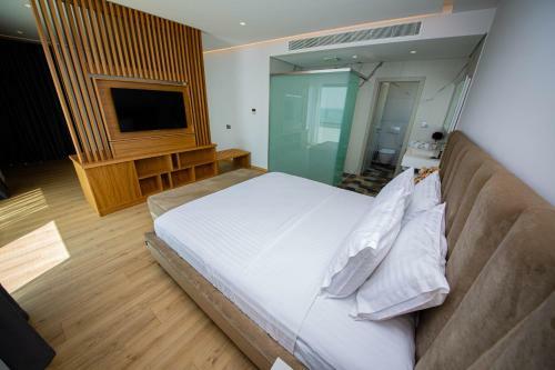El Primero Hotel