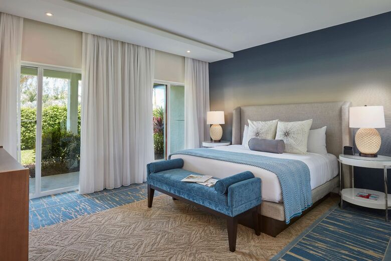 Hotel Naples Grande Beach Resort