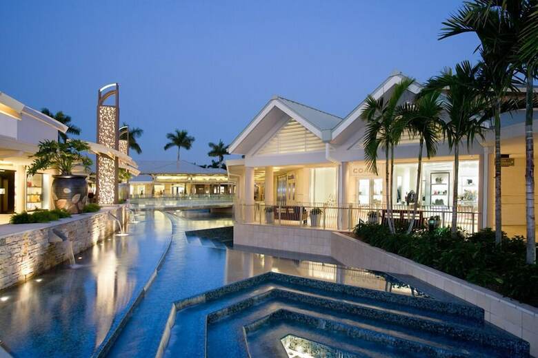 Hotel Naples Grande Beach Resort