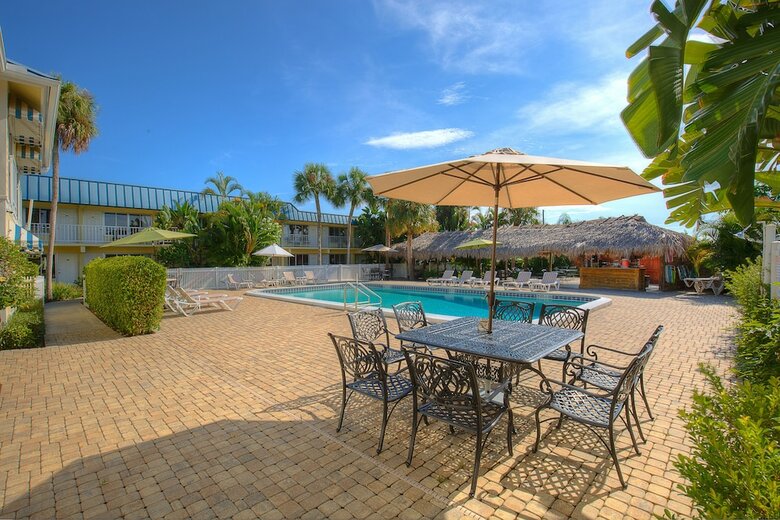 Hotel Naples Courtyard Inn