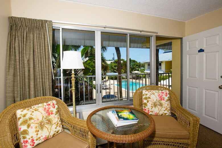 Hotel Naples Courtyard Inn