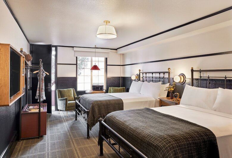 Hotel High Country Motor Lodge
