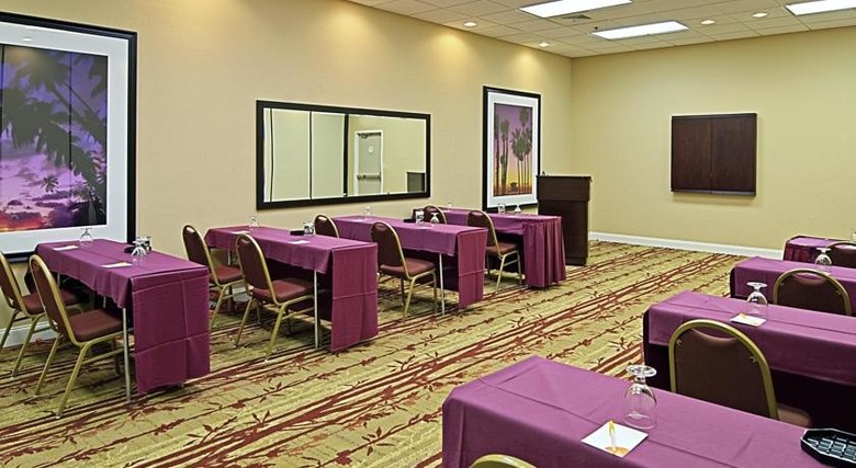 Hotel Courtyard By Marriott Palm Parkway
