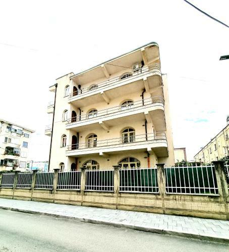Luckyshine Hostel