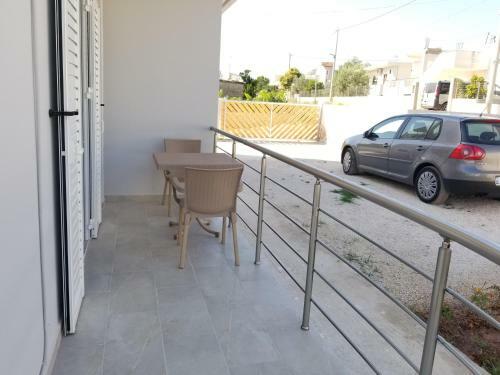 Hostal Villa Leni Oruci