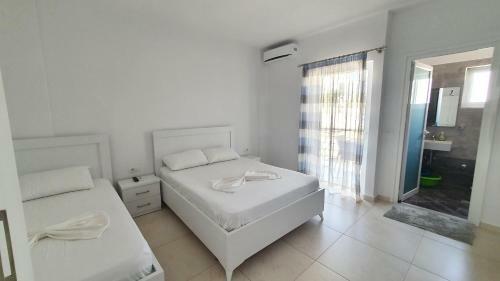 Hostal Villa Leni Oruci