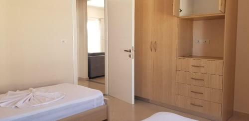 Hostal Villa Leni Oruci