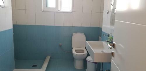 Hostal Villa Leni Oruci