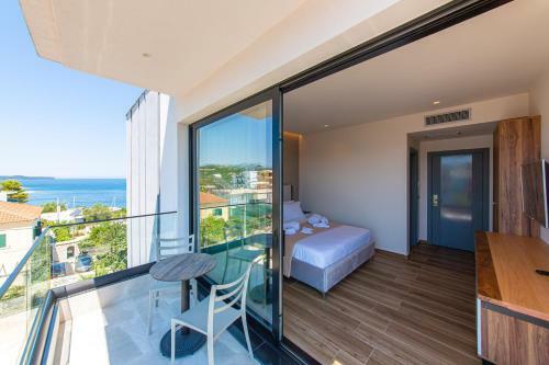 Hotel Utopia
