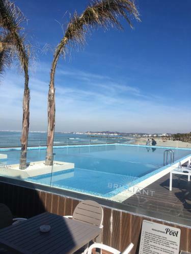 Family Beachfront Apartment