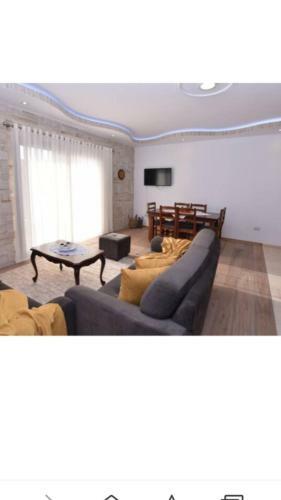 Hostal Guest House For 6 Persons!!
