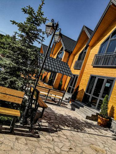 Everest Rest House