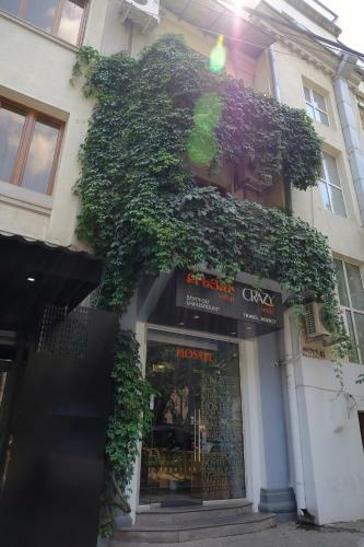 Crazy Hostel