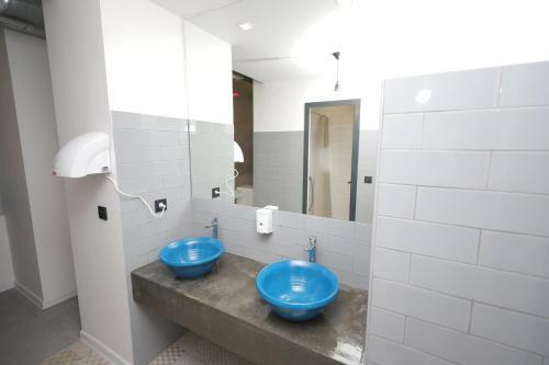 Duck Hostel