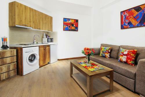 Apartments In Crystal Residence