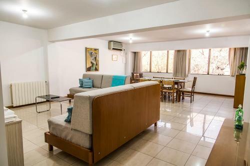 Apartamento Luminous And Big Apt, The Best Location, Aristides
