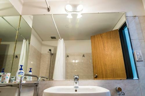 Apartamento Luminous And Big Apt, The Best Location, Aristides
