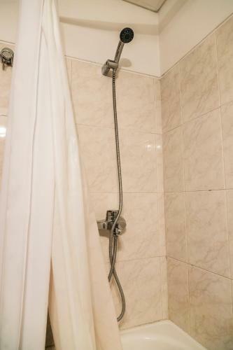 Apartamento Luminous And Big Apt, The Best Location, Aristides